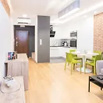 Apartment Cityheaven With Parking And Ac Krakau