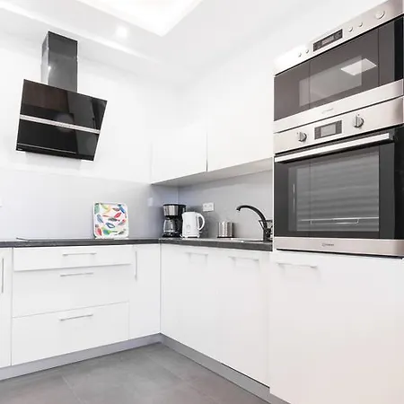 Cityheaven With Parking And Ac Apartmán *